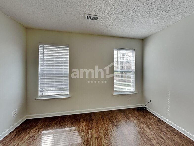 Building Photo - 759 Bradberry Ln