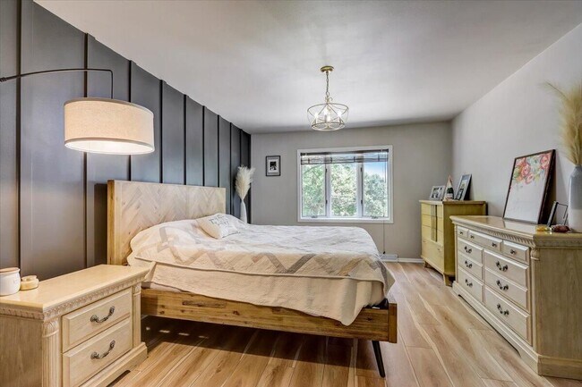 Building Photo - N43W27445-W27445 Capitol Dr