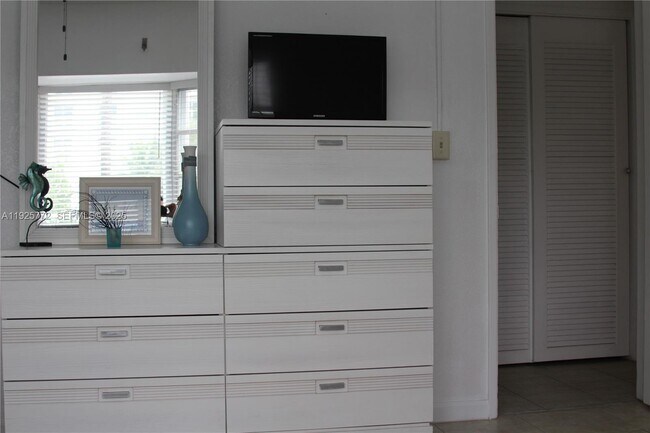 Building Photo - 1300 N Ocean Blvd