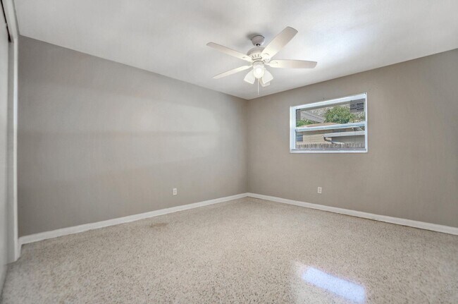 Building Photo - 1/1  Clearwater Duplex -  available now