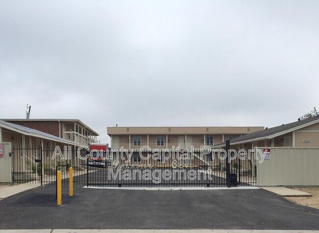 Building Photo - 1206 Bundrant Dr