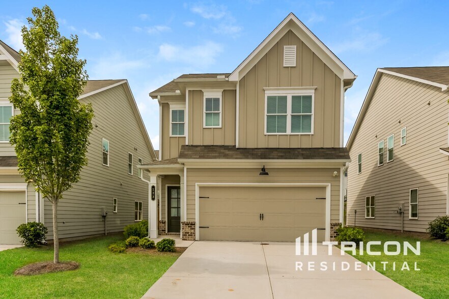 Primary Photo - 123 E Rdg Wy