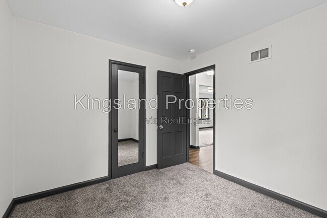 Building Photo - 9169 Newby St