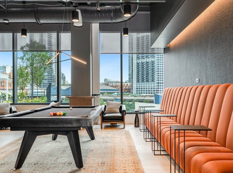 Building Photo - 345 N Canal St