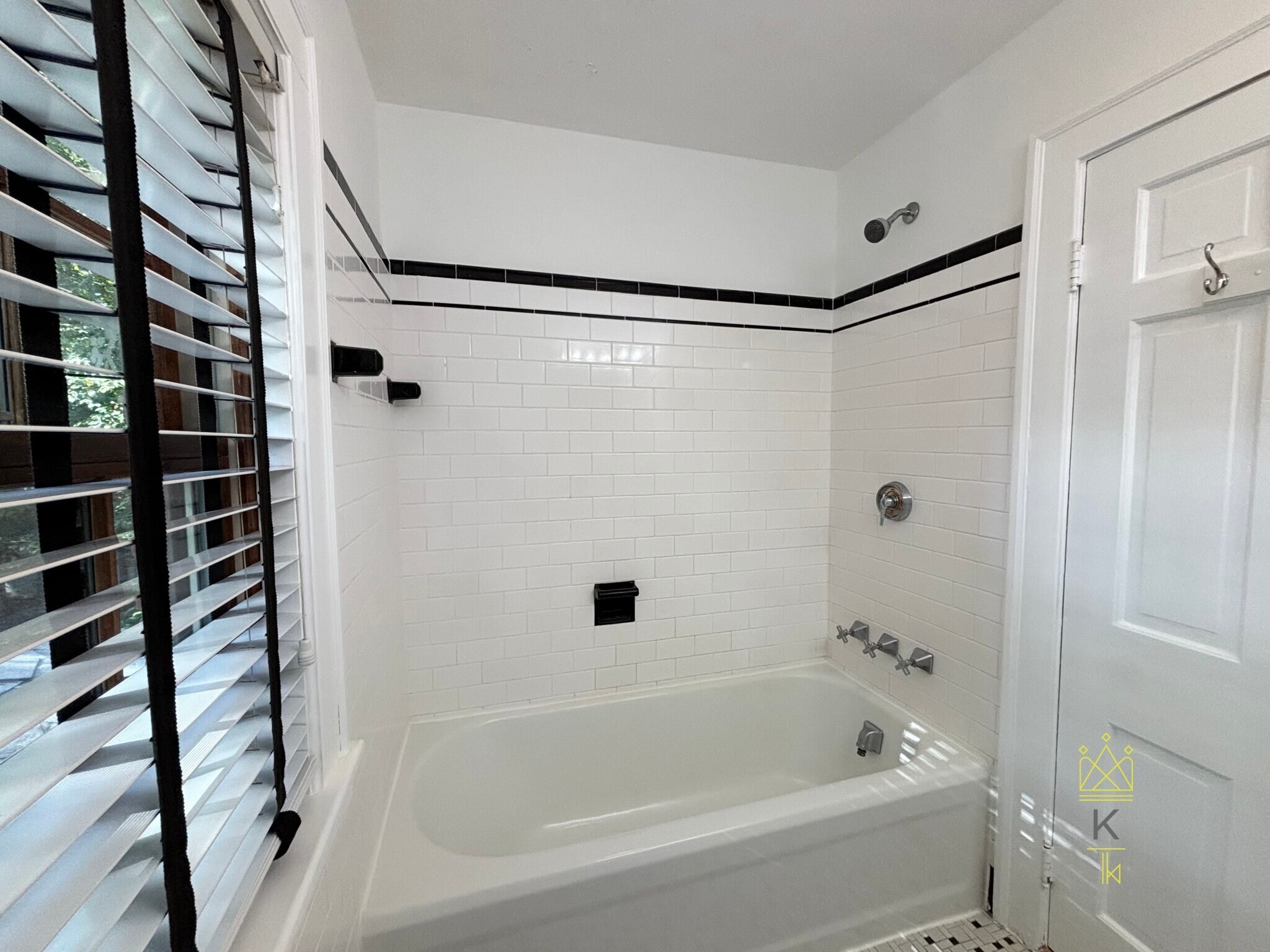 Building Photo - 33 Clearwater Rd