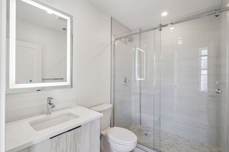 Building Photo - 3439 Lancaster Ave