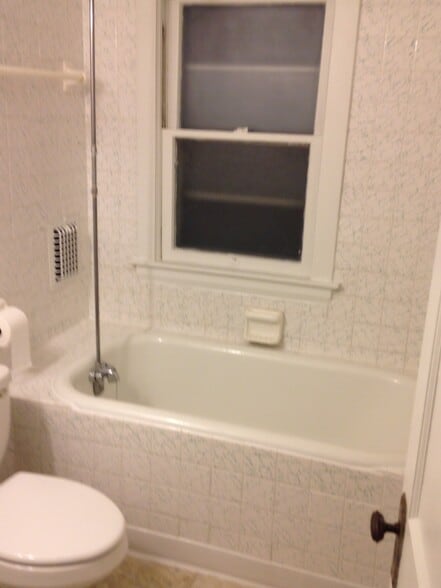 Building Photo - 10018 Baltic Road