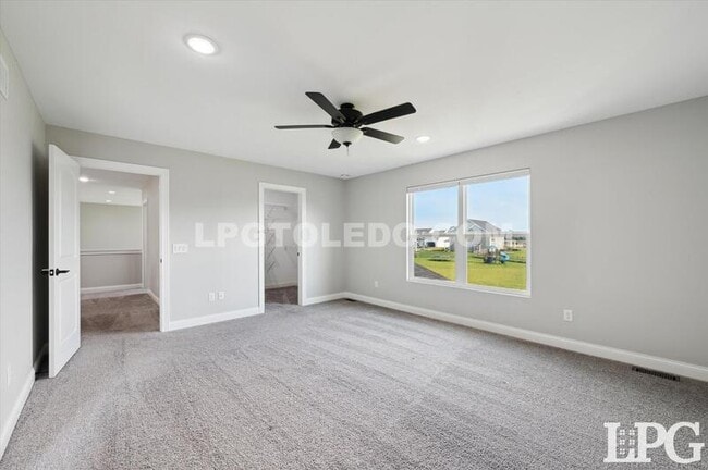 Building Photo - 1038 Stoneleigh Rd