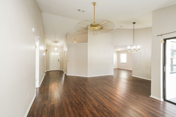 Building Photo - 8905 Bayaud Dr