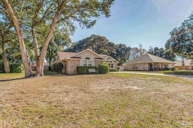 Building Photo - 3565 Stratford Ln