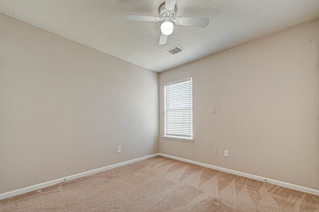 Building Photo - 22138 Orchard Dale Dr