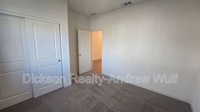 Building Photo - 7571 Grassy Plns Dr