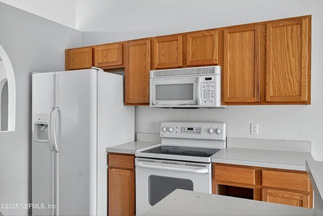 Building Photo - 2042 Wiley Oaks Ln