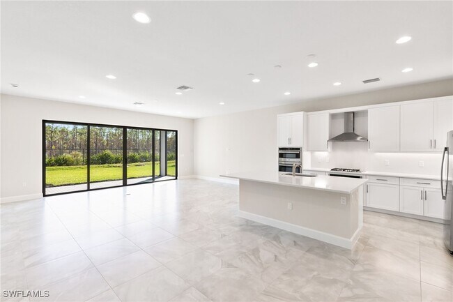 Building Photo - 21041 Teak Tree Ter