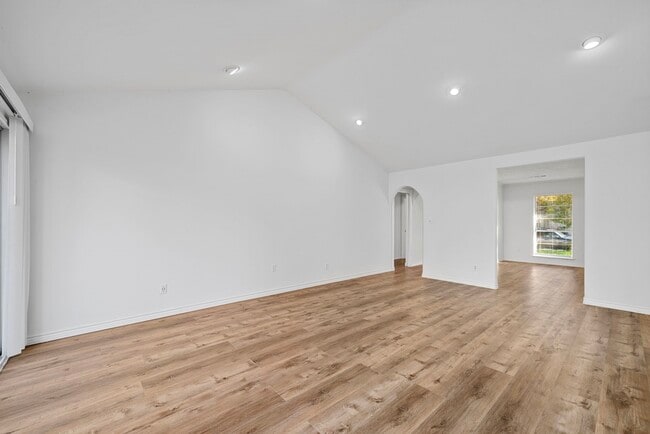 Building Photo - 8826 Langdon Ln