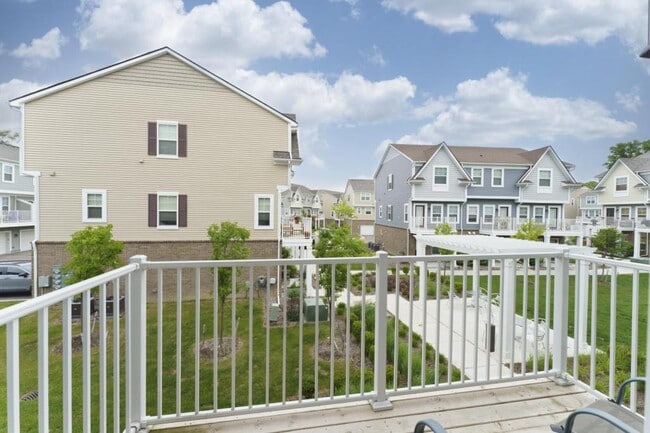 Building Photo - 197 Sean St