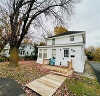 Building Photo - 132 Palmer St