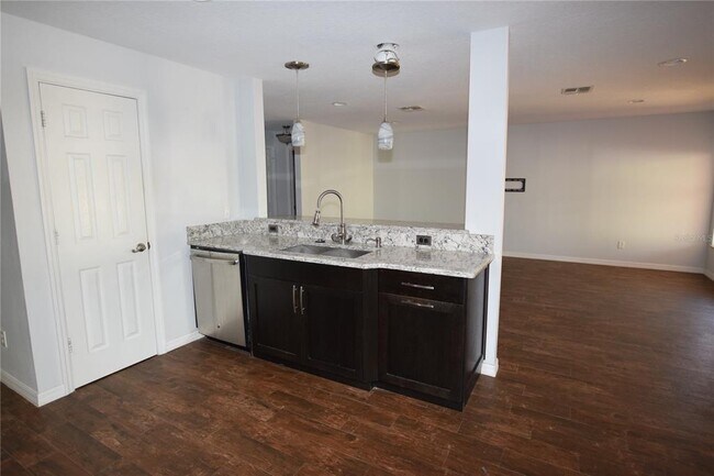 Building Photo - 1328 Karok St