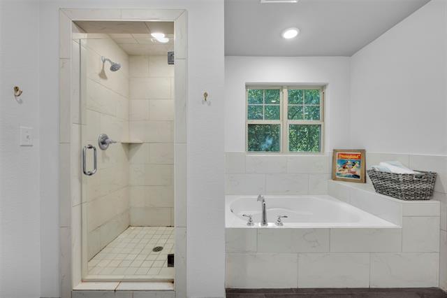 Building Photo - 8705 Tudor Pl