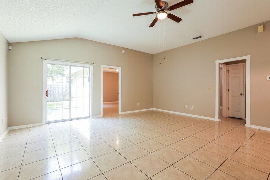 Building Photo - 1542 Slash Pine Ct