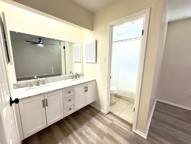 Building Photo - 3519 Acorn Way Ln