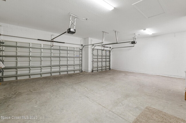 Building Photo - 285 Loymer Cir