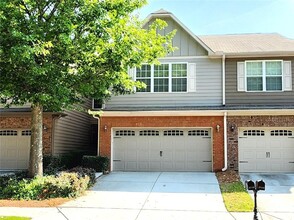 Building Photo - 3249 Brockenhurst Dr