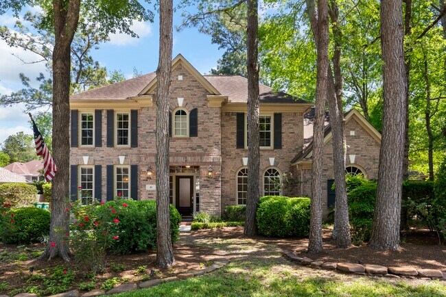 Building Photo - 10 Scenic Mill Pl