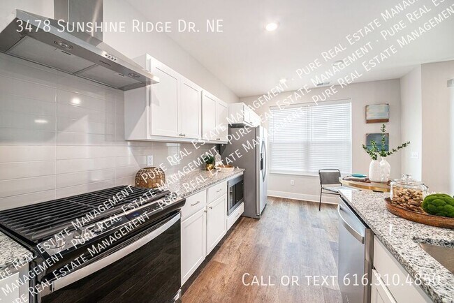 Building Photo - 3478 Sunshine Ridge Dr