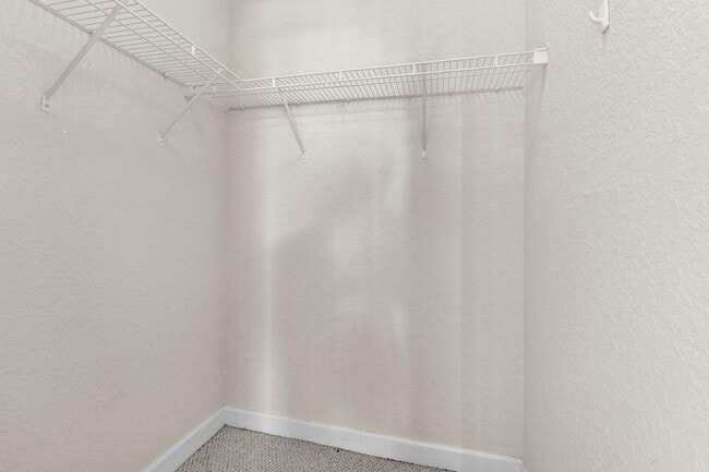 Building Photo - 2280 Shoma Dr