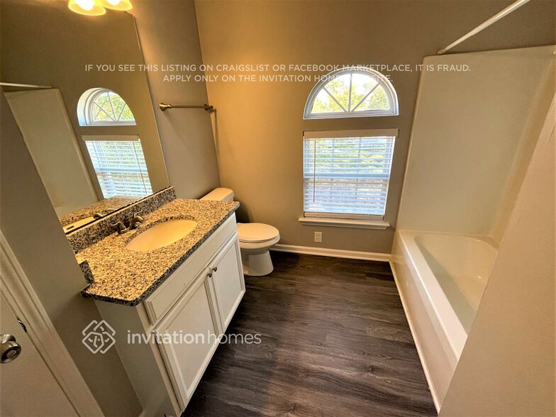 Building Photo - 9537 Green Apple Dr