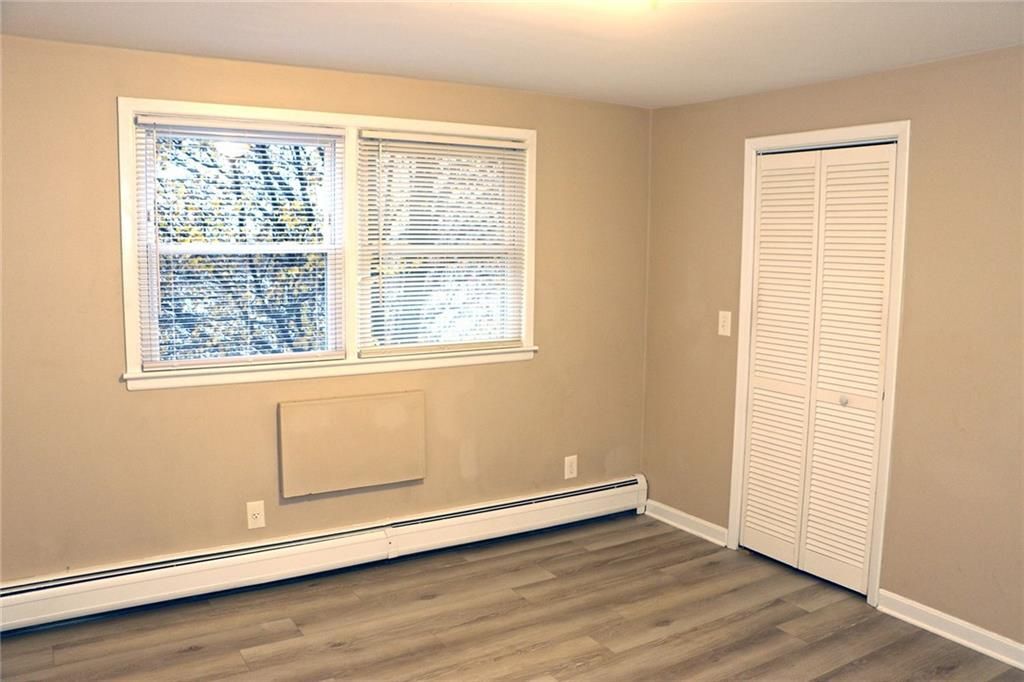 Building Photo - 50 Carnation St