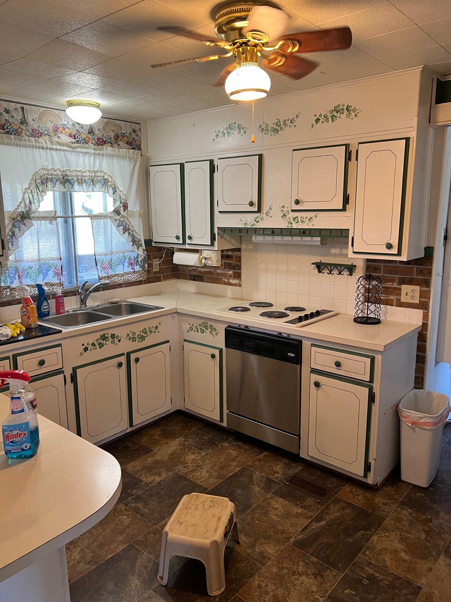 Building Photo - 237 Grant Ave