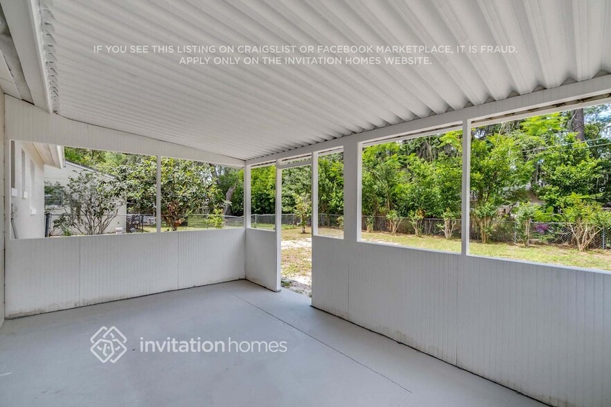 Building Photo - 5695 Deerfield Rd