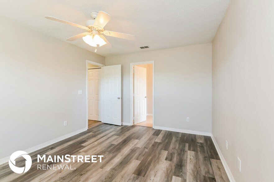 Building Photo - 11841 Caruso Dr