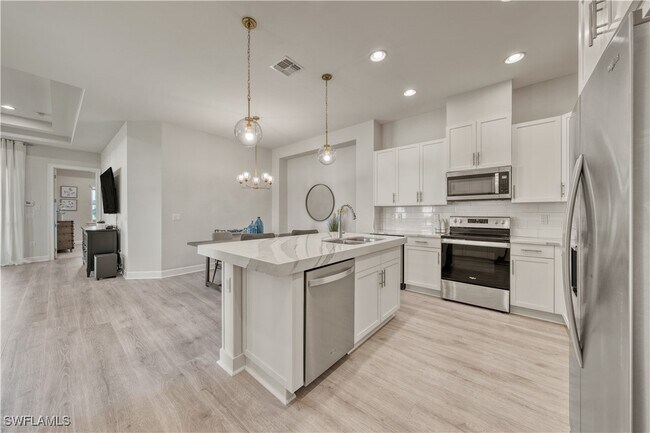 Building Photo - 6421 Carnival Rd