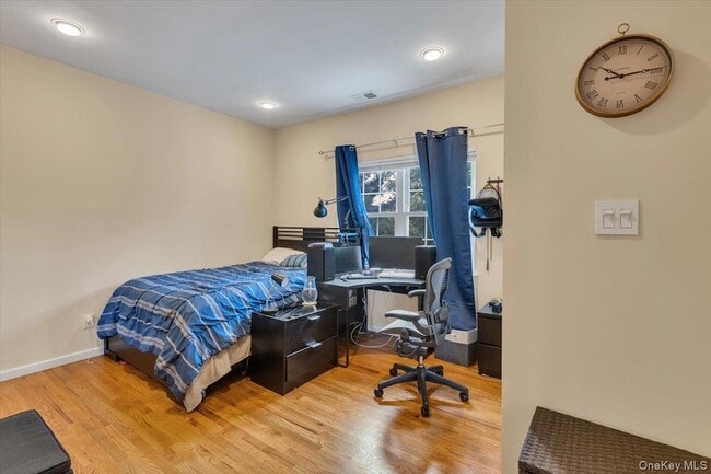 Building Photo - 35 Auden Ave