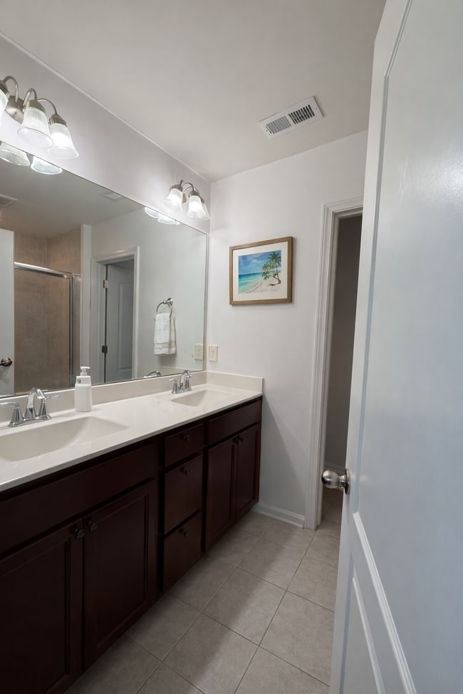 Building Photo - 1761 Clayfire Dr.