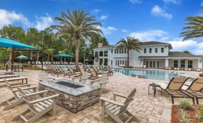 Building Photo - 3 Pinnacle Pl