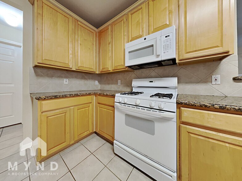 Building Photo - 3303 Sage Terrace Ln