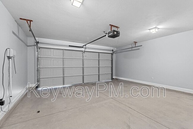 Building Photo - 1132 Sierra Ln