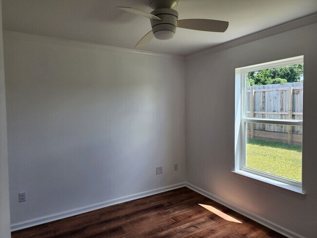 Building Photo - WATERFRONT ON WATSON BAYOU