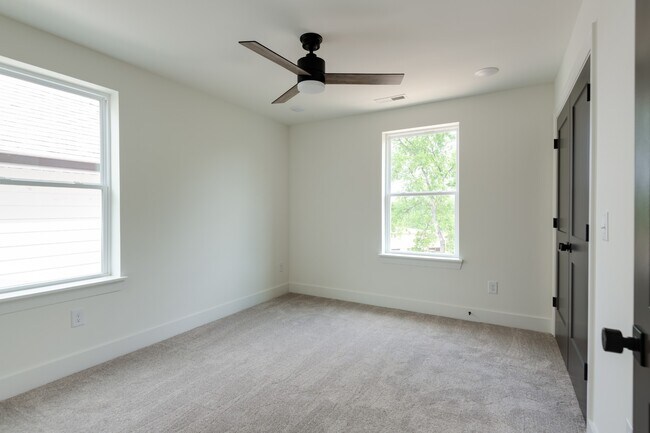 Building Photo - 3802 Syfert Ln