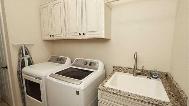 Building Photo - 17151 Cherrywood Ct