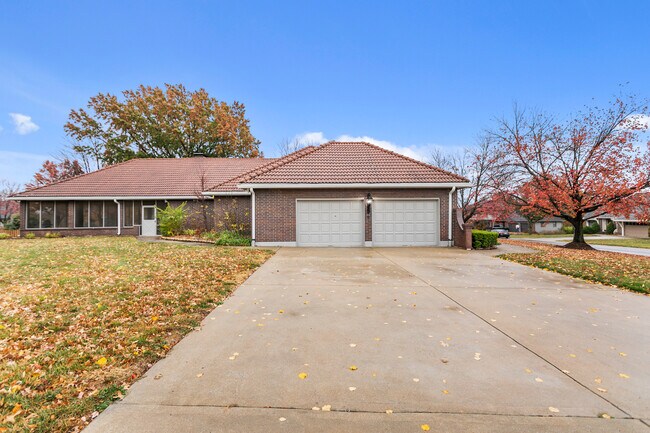 Building Photo - 4612 NW Bramble Trail