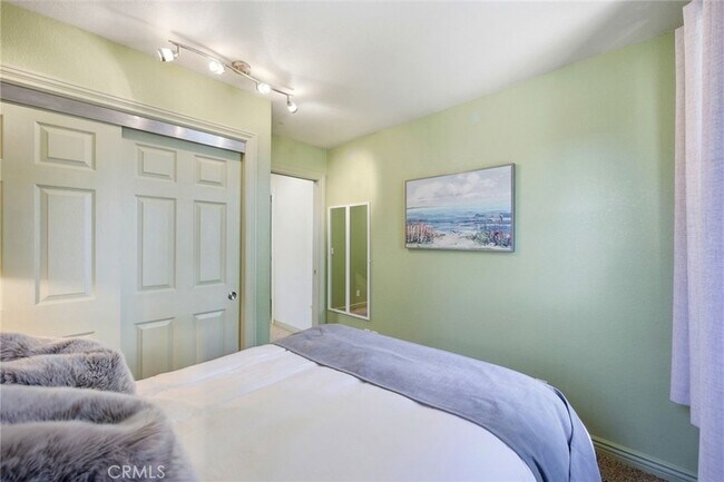 Building Photo - 528 Brentwood Dr