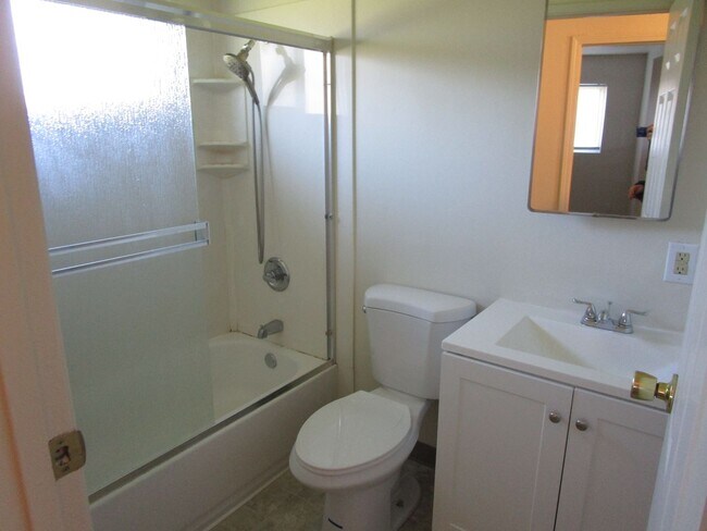 Building Photo - 124 San Carlos Ct