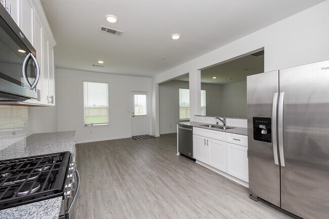 Building Photo - 23923 Escardilla Dr