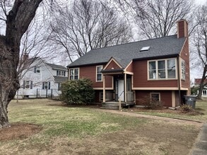 Building Photo - 89 Meadow St
