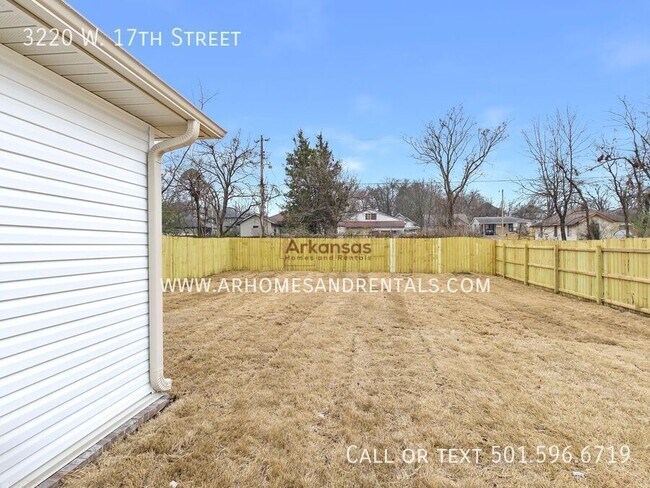 Building Photo - 3220 W 17th St